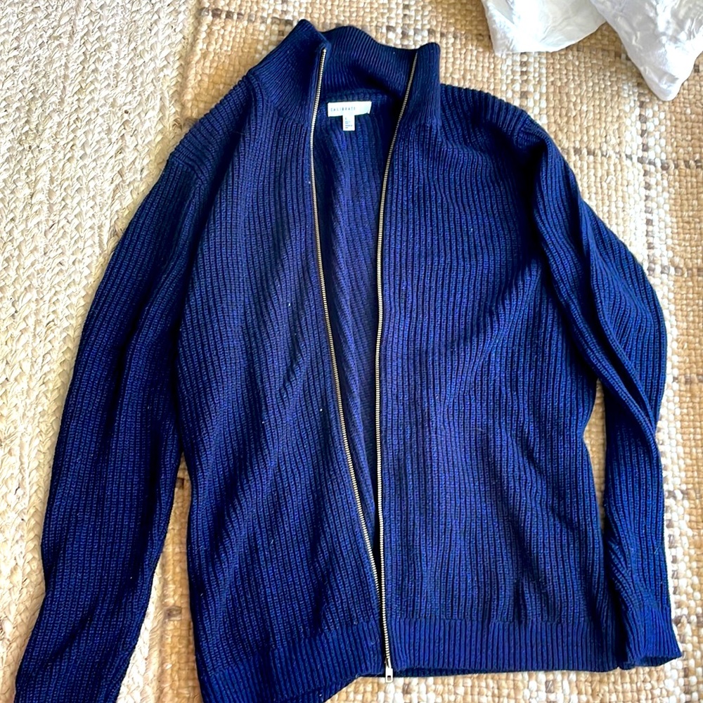 Excellent condition navy sweater!